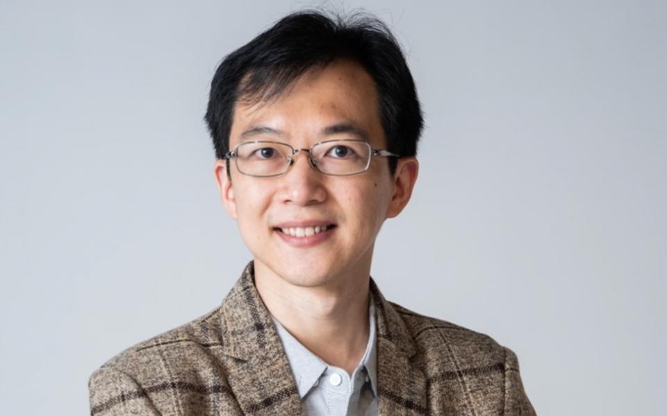 Personal photo of Prof. Wang