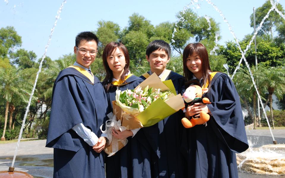 賈勝楓在科大主修化學，2007年畢業。