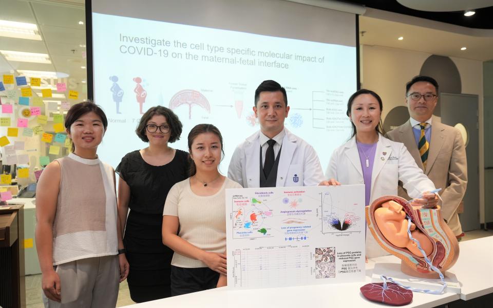 A group photo of the research team members from HKUST and CUHK’s Faculty of Medicine.